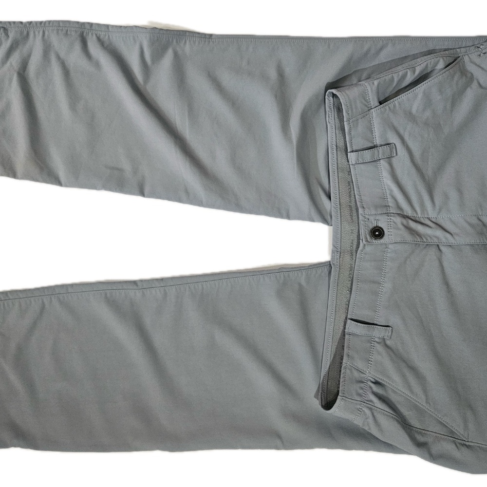 Under Armour Pants Mens 38x32 Gray Athletic Stretch Zip Closure Pockets - Picture 3 of 4